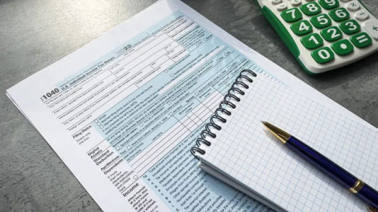 Fechas declaración de renta personas naturales en Colombia 2025