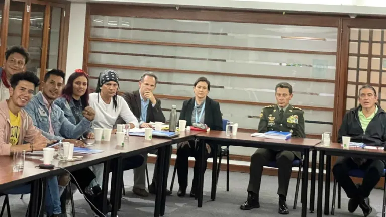 Gobierno Nacional se reunió con la primera línea