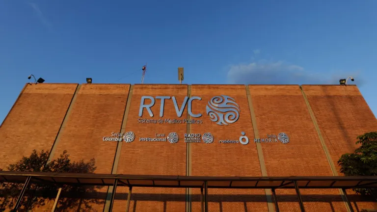 Fiscalía investigará a Uribe, Cabal, Federico Gutiérrez por hostigamiento a RTVC