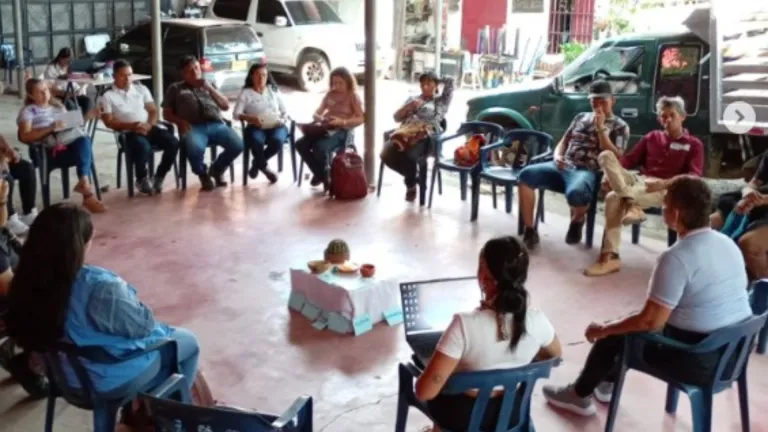 Comunidades y firmantes de paz se unen en el Huila 