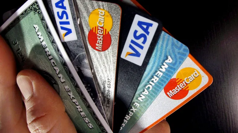 Los mitos y realidades acerca de las tarjetas de crédito