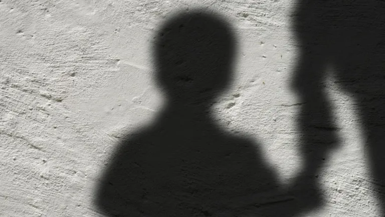 Proteger menores de edad en casos de desnutrición