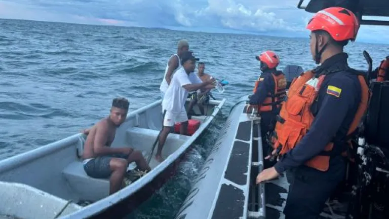 La Armada Nacional rescató secuestrados en el Golfo de Urabá