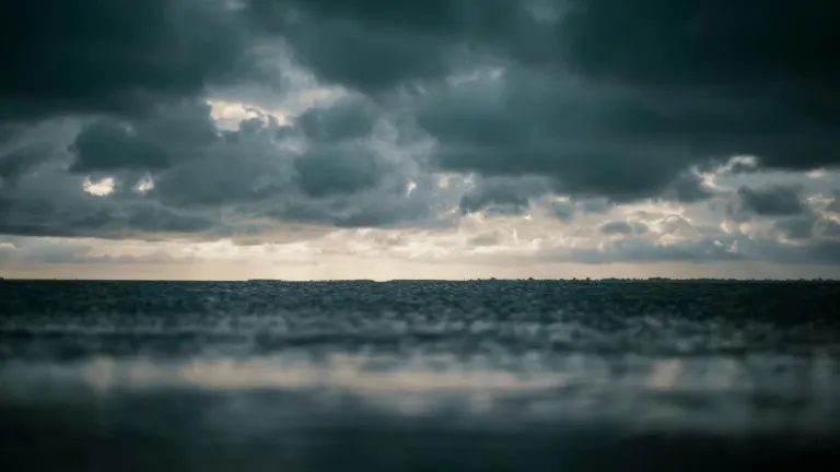 Tormenta Melissa se convierte en huracán y amenaza a Jamaica y Cuba
