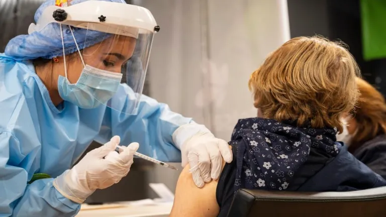 Jornada nacional de vacunación el 26 de agosto: protege tu salud y la de tu familia