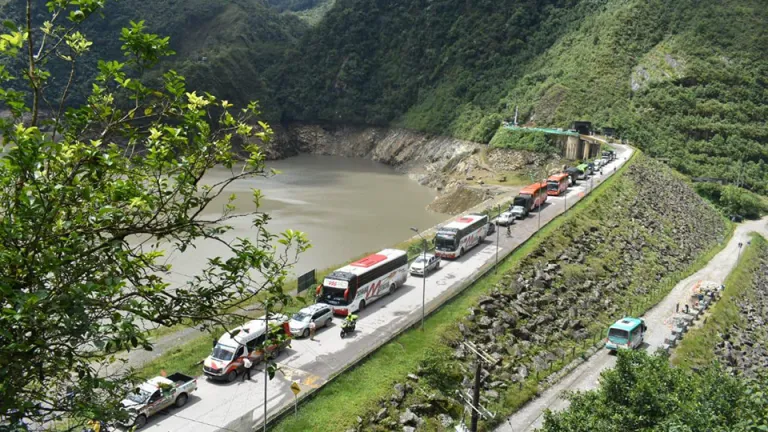 Coviandina responde a Petro sobre nacionalización de la vía al Llano