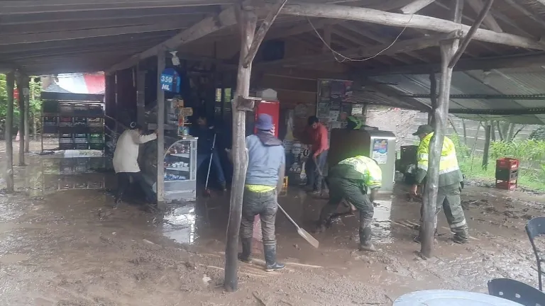Cierre parcial en vías de Santander por las lluvias