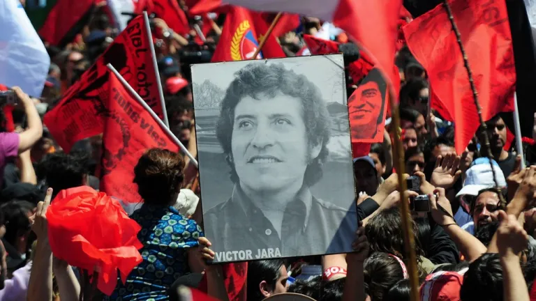 La Justicia chilena condena a siete militares en retiro por asesinato de Víctor Jara en dictadura