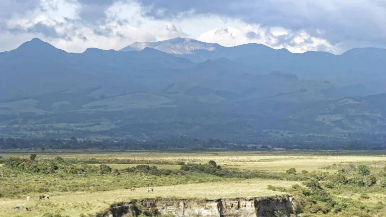 Volcán Puracé: Alerta amarilla por actividad sísmica 