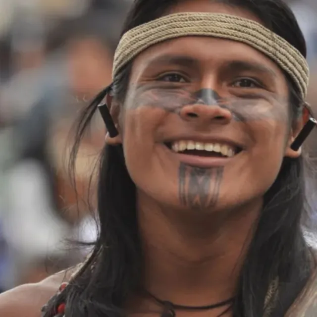Colombia tiene 68 lenguas nativas que reflejan la riqueza cultural de sus pueblos. Conoce por qué es importante reconocerlas y preservar sus tradiciones.