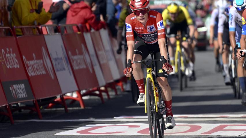 Jonas Vingegaard ganó la etapa 9 de la Vuelta a España