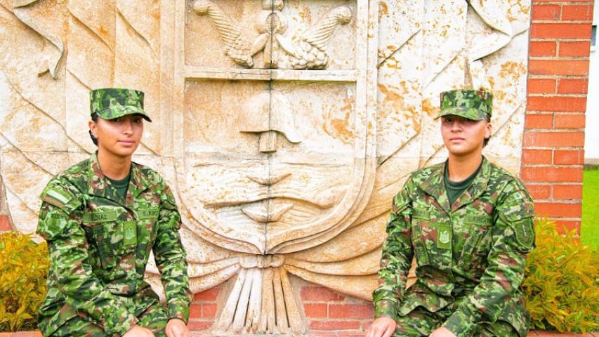 Dos voces, un mismo honor