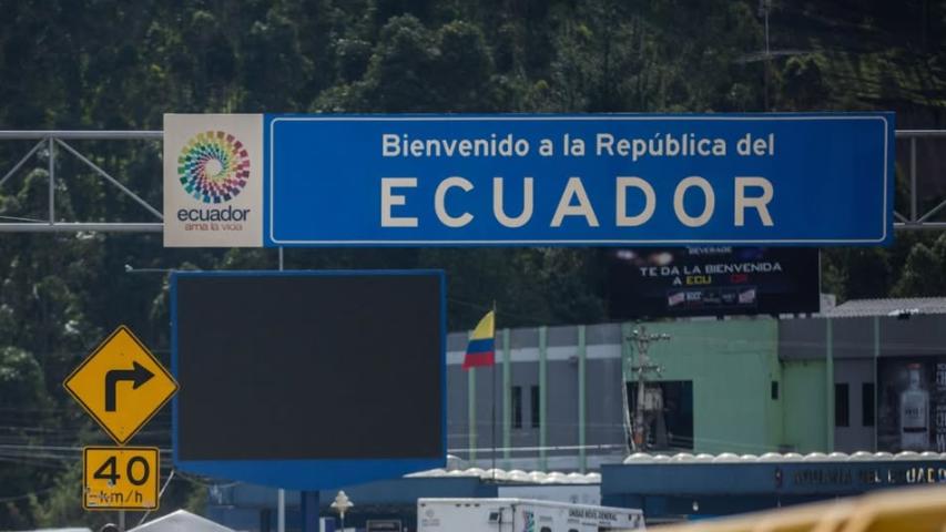 Ecuador sube al 50% arancel a productos de Colombia