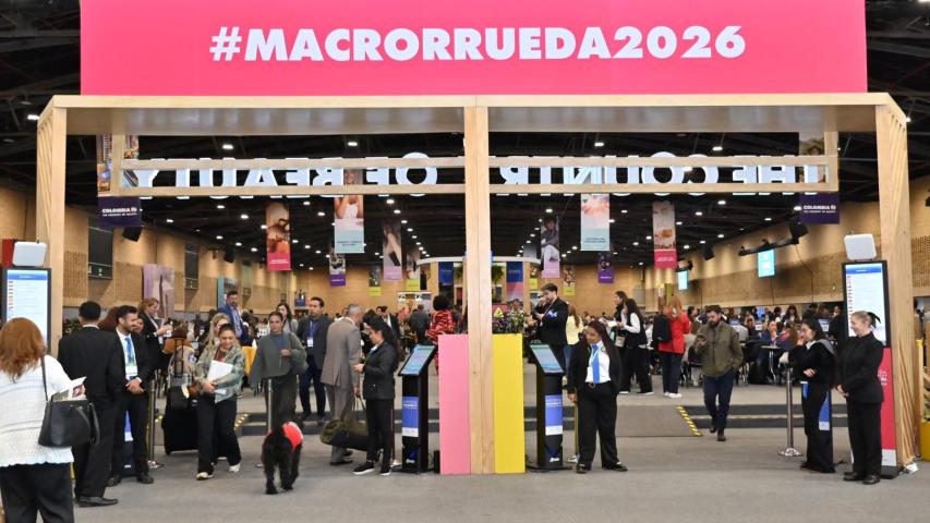 El evento reúne a miles de empresarios de 60 países y fortalece negocios, turismo e inversión con enfoque en mipymes y sector rural.