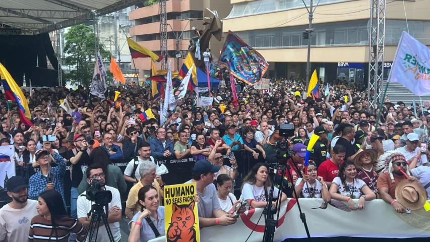 Miles de personas marcharon en Ibagué y Saldaña por la defensa del agua, la vida y los territorios