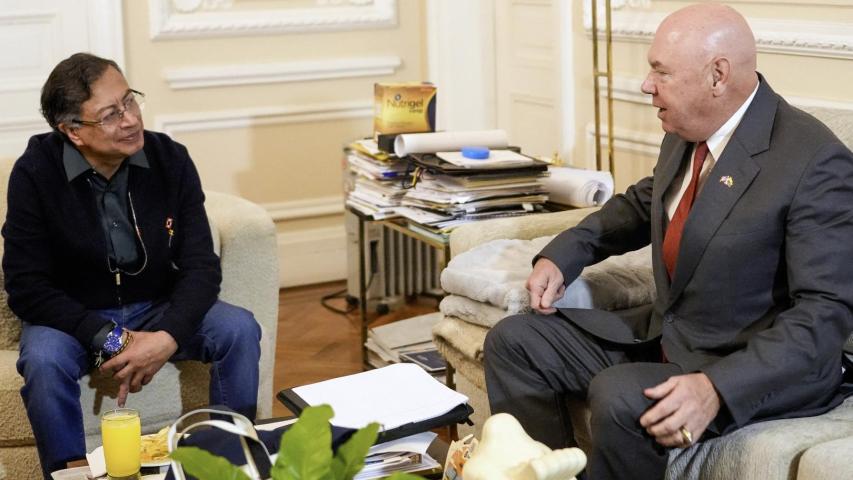 Presidente Petro despide a John McNamara, jefe de Embajada de EE. UU.