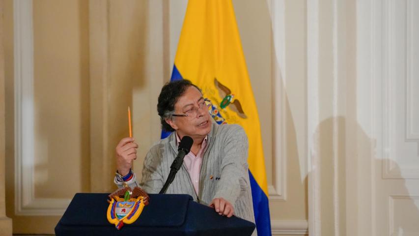 Petro responde Portafolio sobre acuerdos energéticos con Venezuela