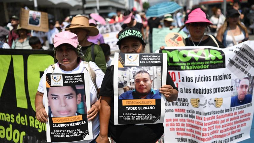 Informe publicado el 6 de abril de 2026 advierte que 36% de detenidos no tendría vínculos criminales; los manifestantes también denunciaron abusos y exigieron liberar a los inocentes. 
