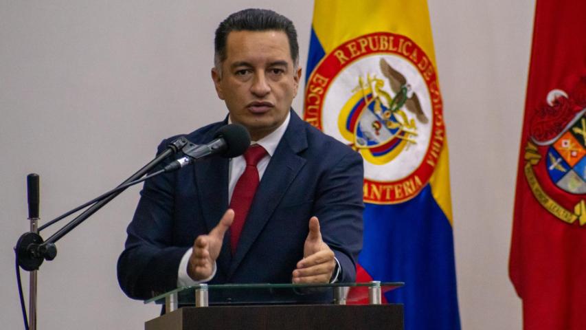 Somos el gobierno más transparente de la historia Andrés Idárraga presenta avances en transparencia y lucha contra la corrupción
