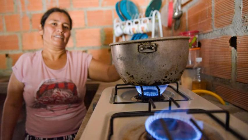 Superservicios alerta que precios del gas en Colombia superan en 199 % el referente internacional Henry Hub