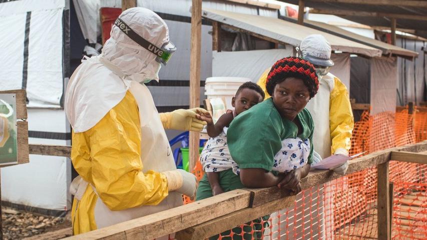 OMS declara emergencia internacional por brote de ébola